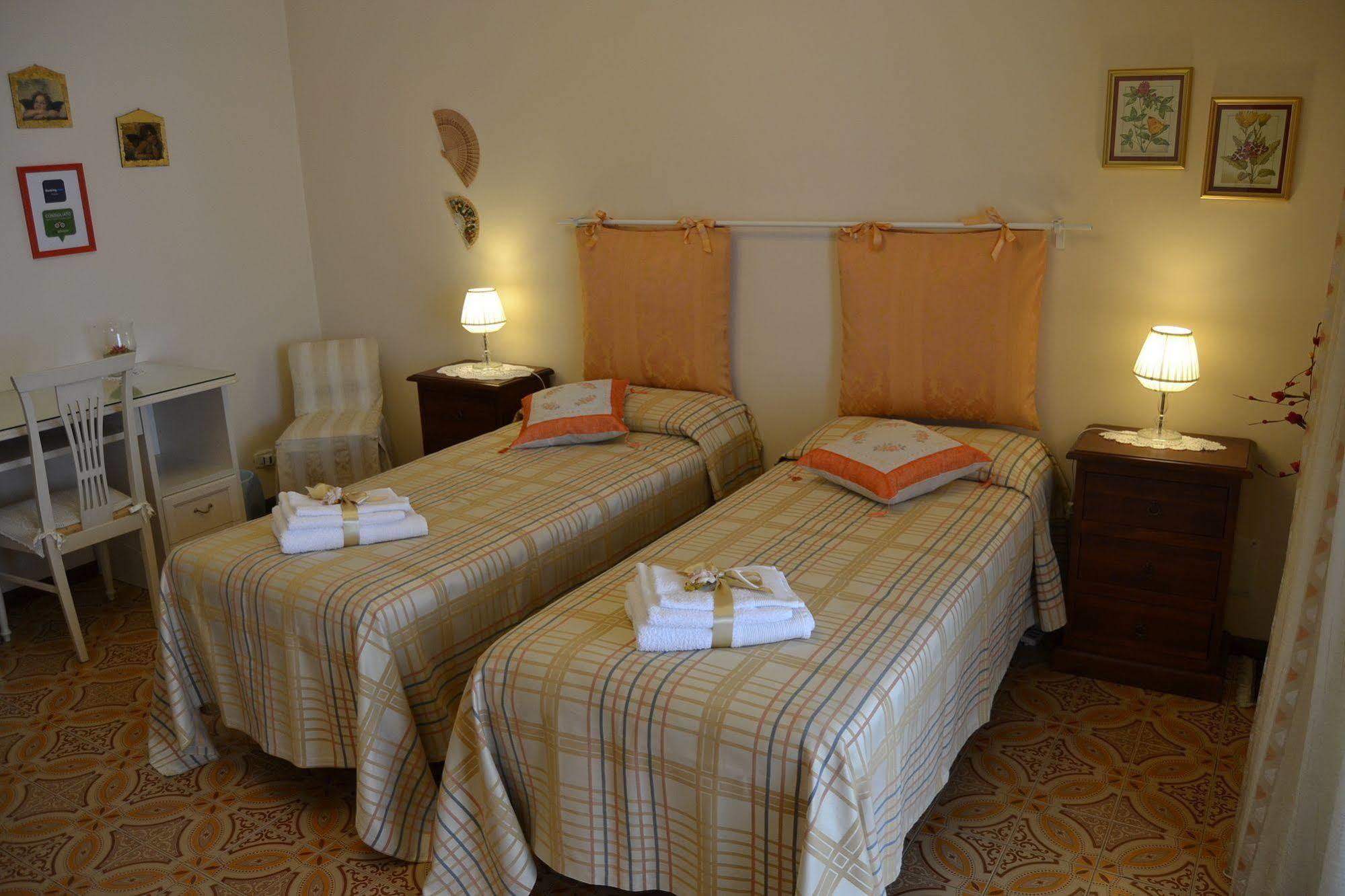 Bed & Breakfast Marena Sant'Agata Li Battiati Exterior foto