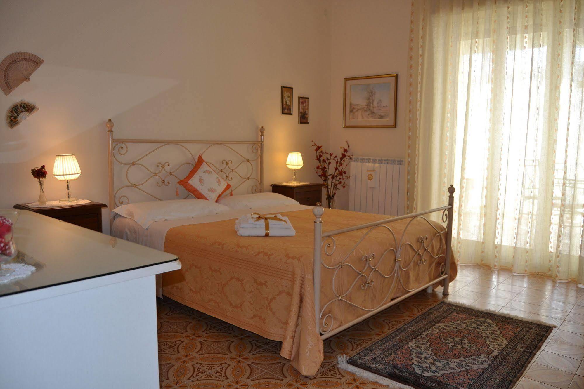 Bed & Breakfast Marena Sant'Agata Li Battiati Exterior foto